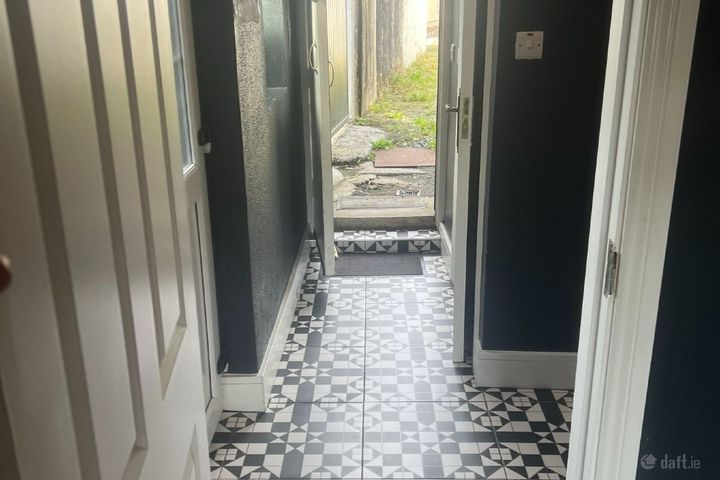 16 Lough Atalia Road, Galway, Galway City Centre, Co. Galway