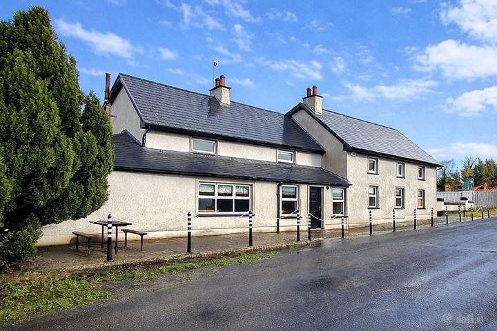 The Hive, Goolds Cross, Ballydine, Cashel, Co. Tipperary, E25WD82