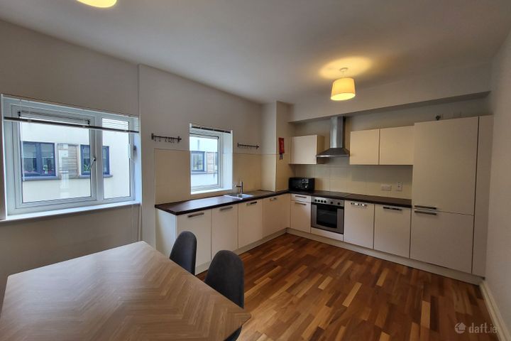 10 The Plaza, City Square, T23E82T, Blackpool, Co. Cork