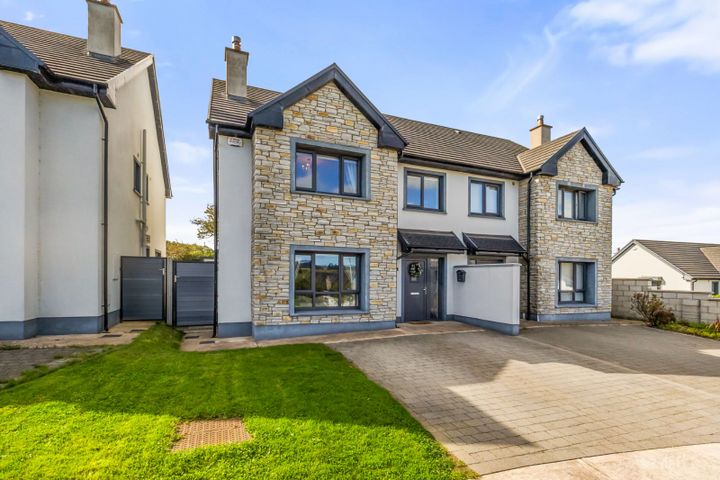 51 Cluain Ard, Blarney, Blarney, Co. Cork