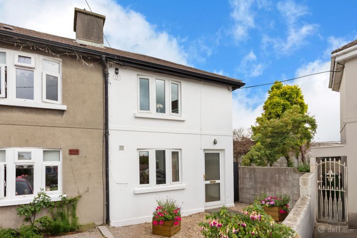 28 Carriglea Gardens, Kill Ave, Dun Laoghaire, Dublin