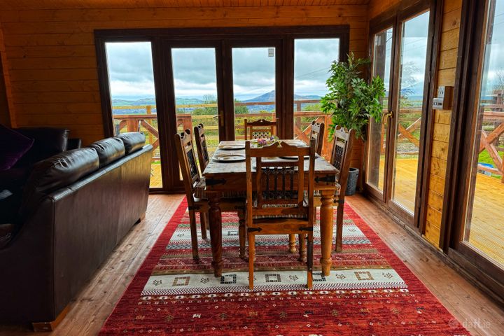 Enniskerry Road, Scalp, Kilternan, Ballycorus, Dublin 18