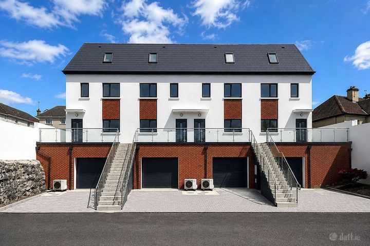 4 Leacach Ard, Danesfort Road, Loughrea, Co. Galway, H62X858