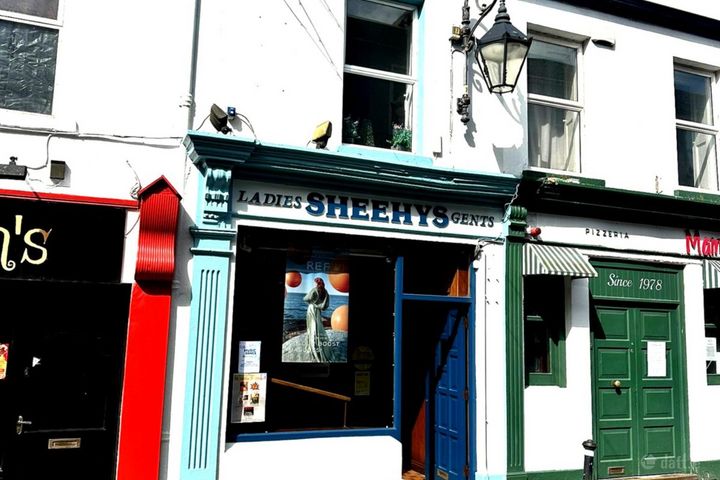 Sheehys Unisex Hair Salon, Bridge Street, Newcastle West, Co. Limerick, V42T659