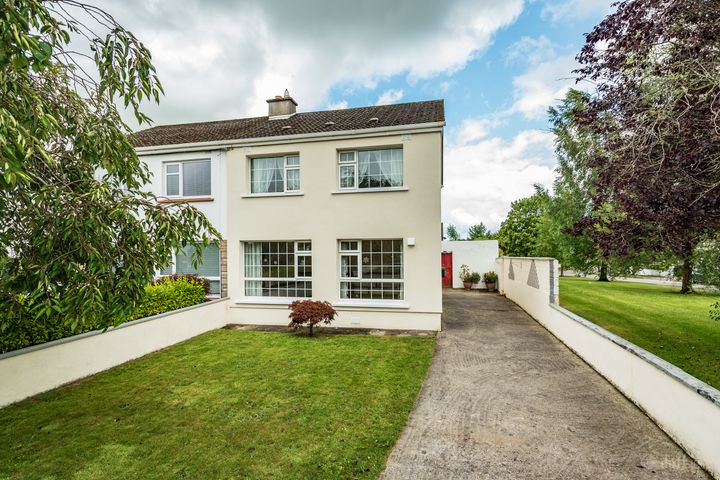 92 Langton Park, Newbridge, Co. Kildare, W12XK38