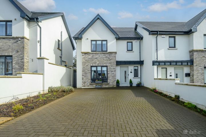 4 East Avenue, Mill Farm, Carrigaline, Co. Cork, P43AD70