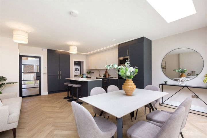 Glencairn Glade, Leopardstown, Dublin 18, D18E5WT
