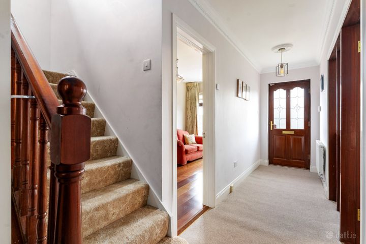 19 Orlagh Green, Scholarstown Road, Knocklyon, Dublin 16, D16PF95 - Photo 2