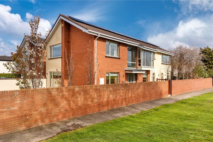 2a Pecks Lane, Castleknock, Dublin 15, Dublin