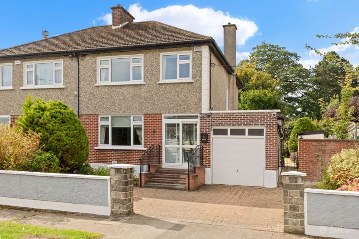 17 Hillside Park, Rathfarnham, Dublin 16, D16T2P3