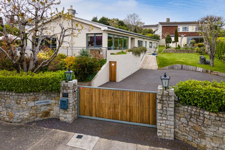 Knockatana, 14 Killiney Heath, Killiney, Dublin