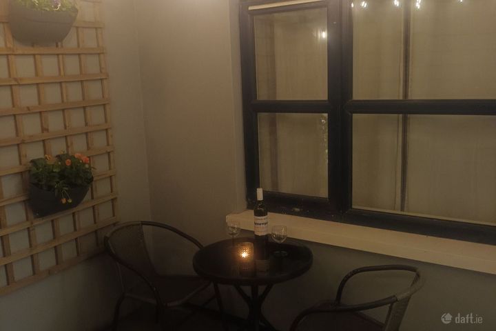 No 1, Russbarra House, 15 Douglas Street, Cork, Cork City Centre, Co. Cork