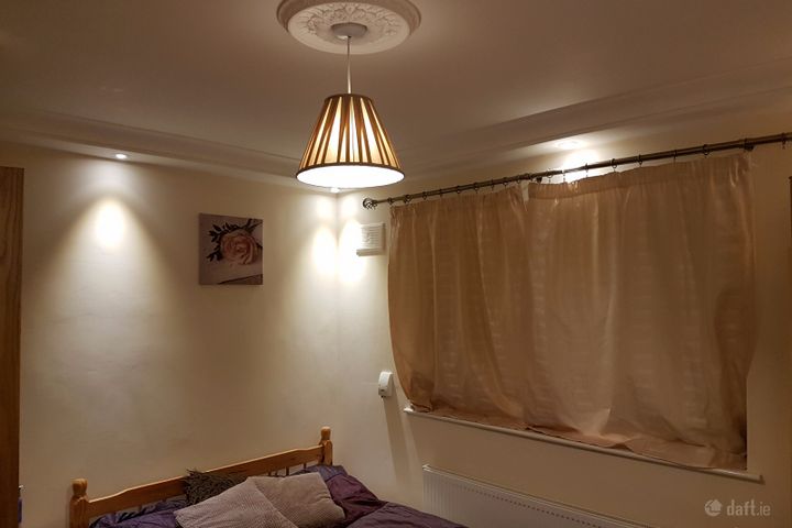 2 Rathsallagh Avenue, Shankill, Dublin 18