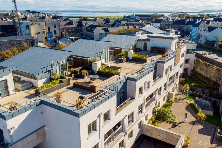 Luxury Two Bed Apartment, Semple Mill, Parkavara, Galway City Centre, Co. Galway