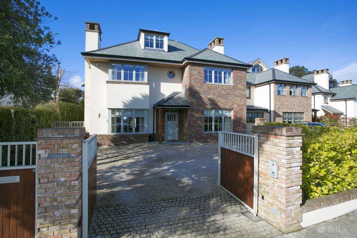 Annamoe, Hainault Road, Foxrock, Dublin