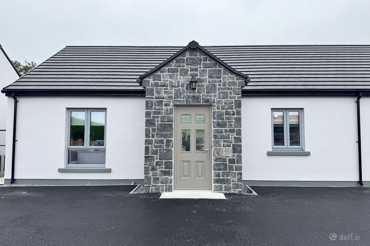 Athlone Road, Moate, Moate, Co. Westmeath