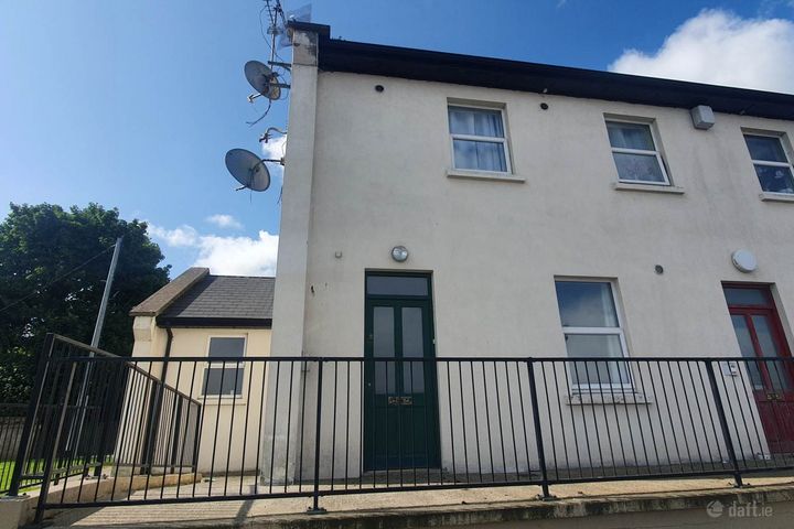 5 Park Mews, Park Road, Charleville, Co. Cork, P56YC63