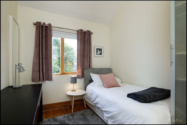 Hampton Green, Cabra, Dublin 7