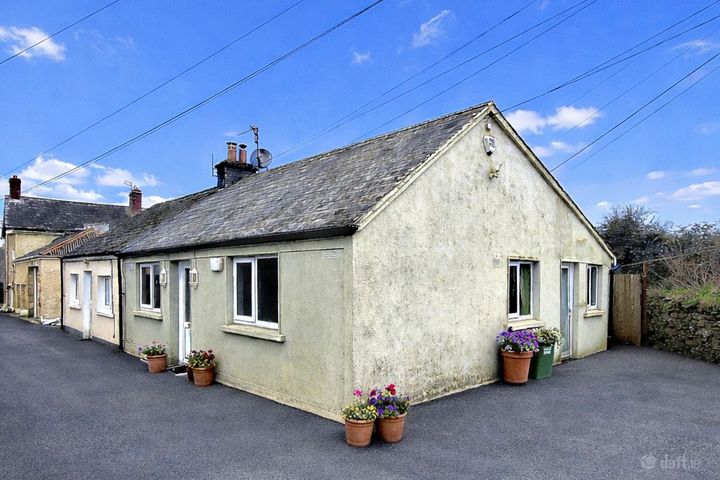 2 Brewery Lane, Cahir, Co. Tipperary, E21HX03