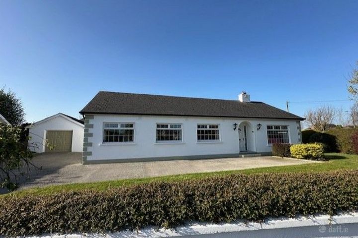 8 Highfield Court, Thurles, Thurles, Co. Tipperary, E41F992