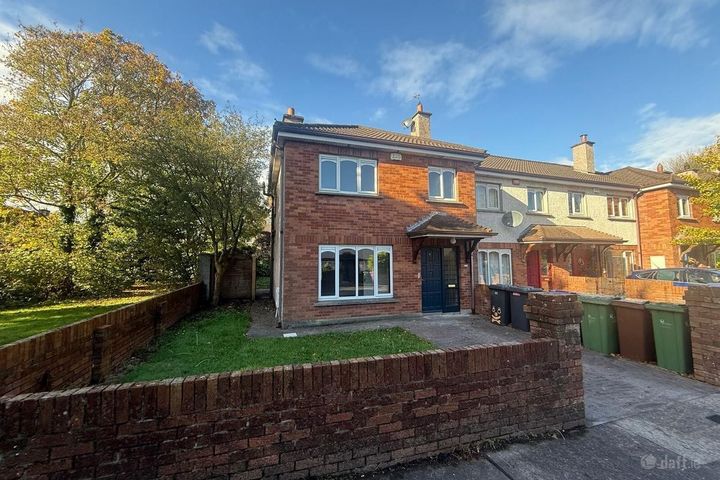 27 Gate Lodge, Castle Road, Blackrock, Co. Cork, T12W7DK