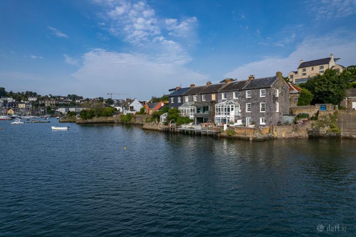 5 The Terrace, Lower Road, Scilly, Kinsale, Co. Cork, P17P650