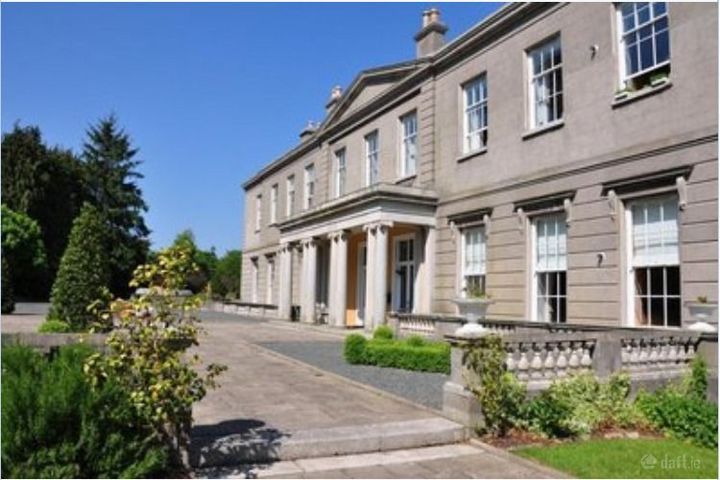 2 Old Connaught House Ferndale Rd, Ratmichael, Rathmichael, Co. Dublin