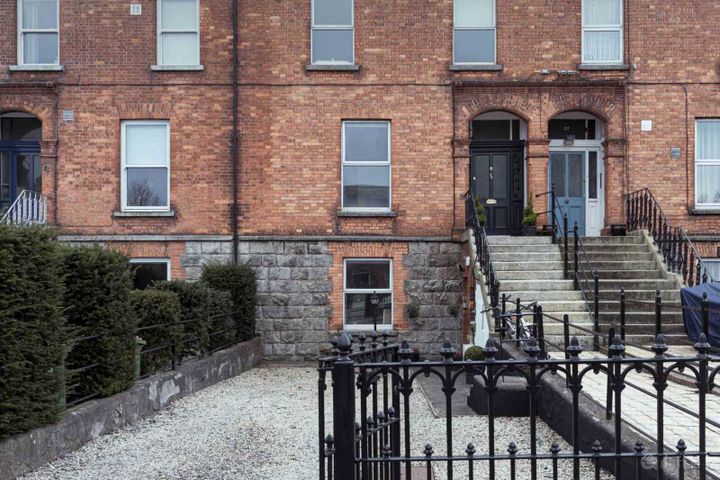 Apt 1 Bloomfield, 29 Howth Rd, Clontarf, Dublin 3, Dublin