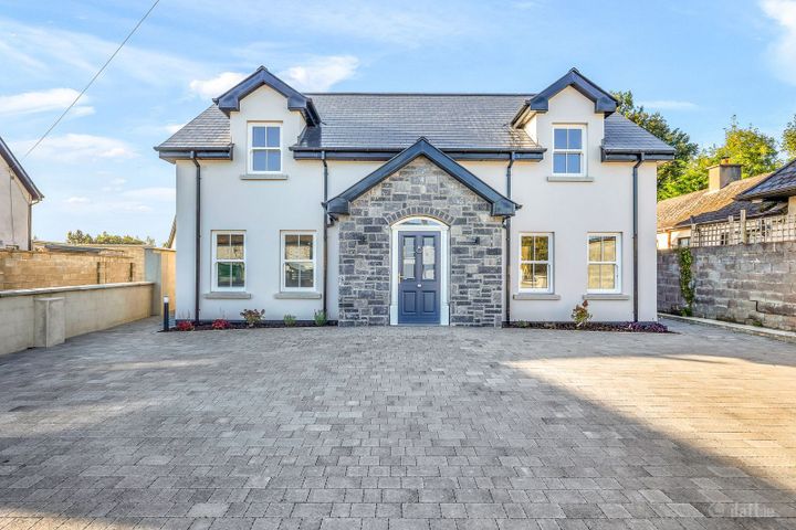 Irishtown, Fairyhouse Road, Ratoath, Ratoath, Co. Meath, A85FA46