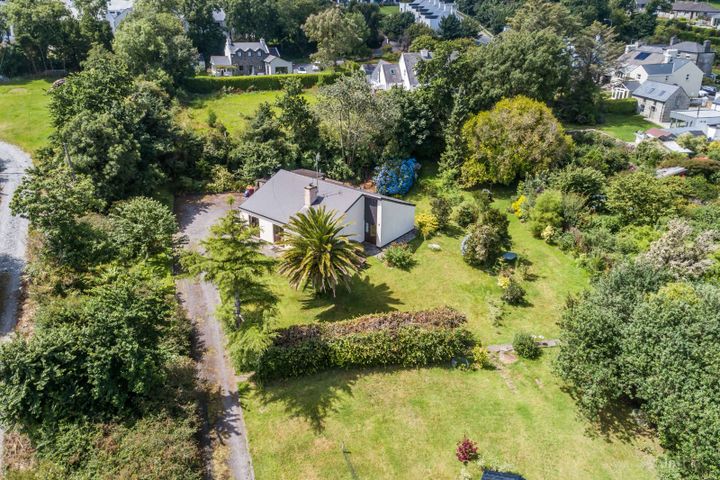 Summerfield, Colla Road, Schull, Schull, Co. Cork, P81D402