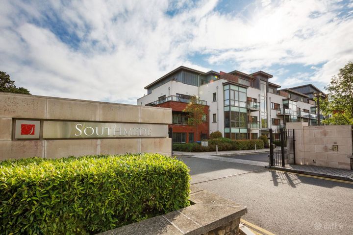 Wyckham Point, Dundrum, Dublin, Dundrum, Dublin 14