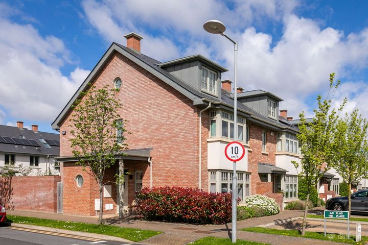 1 The Place, Hazelbrook Square, Churchtown, Dublin