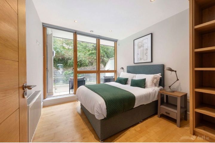 The Hibernia Building,Heuston South Quarter,Saint John'S Road West,Dublin 8, Kilmainham, Dublin 8