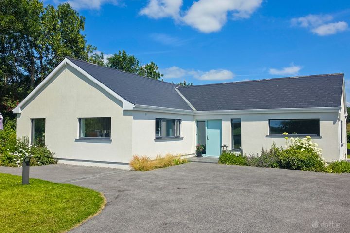Mount Prospect, Cloonyquin, Co. Roscommon, F42X956