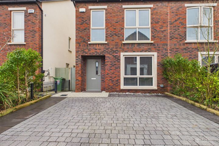 3 Churchfield Grove (with attic conversion), Ashbourne, Co. Meath, A84XE28