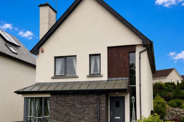 5 Allen Brook, Drumshanbo, Drumshanbo, Co. Leitrim, N41R267