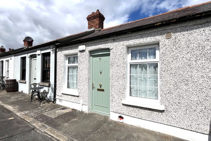 18 Findlater Street, North Circular Road, Stoneybatter, Dublin 7, D07XN25