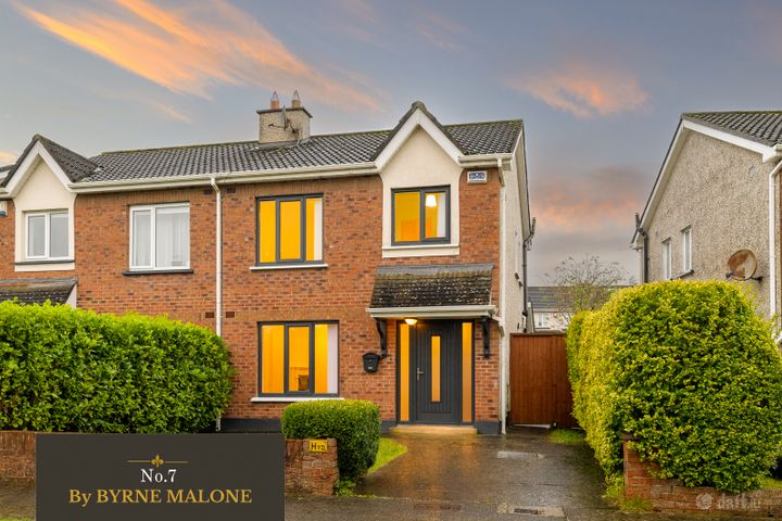7 The Avenue, College Farm, Newbridge, Kildare