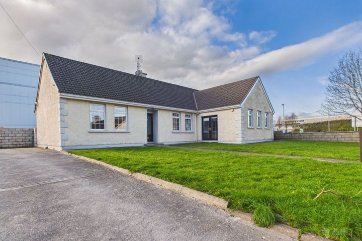 Cobh Cross, Carrigtwohill, Carrigtwohill, Co. Cork
