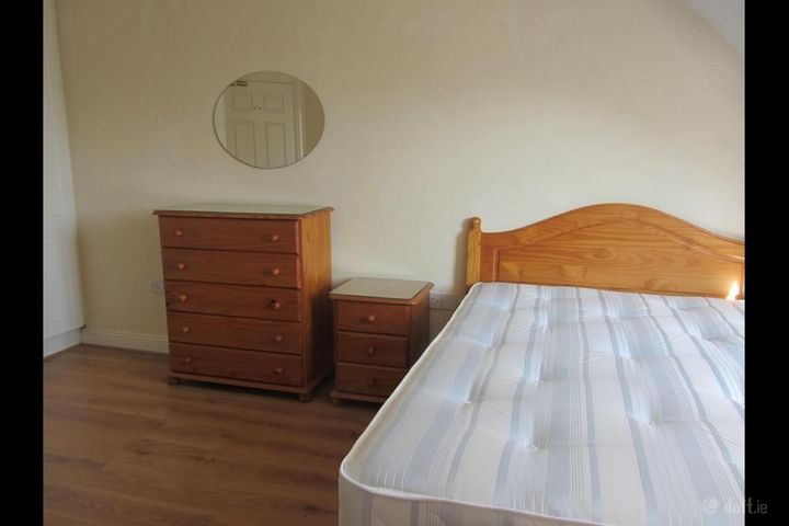Cathedral Court, Ennis, Co. Clare