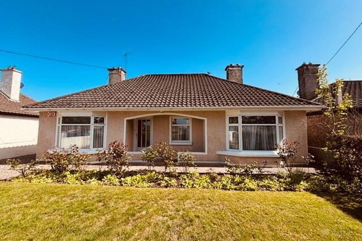"Barnhill", 11 Benvoirlich Estate, Bishopstown, Co. Cork