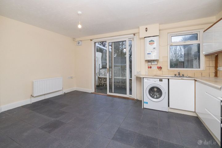 232 Kilworth Road, Drimnagh, Dublin 12, D12PP8E - Photo 3