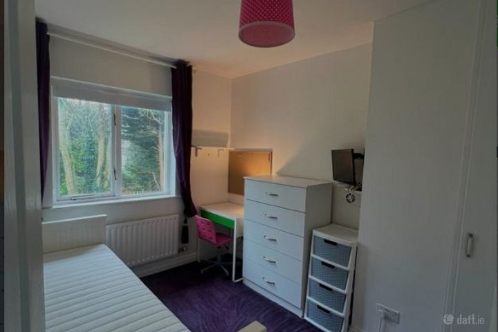 22 Silver Pines, Stillorgan, Blackrock, Foxrock, Dublin 18