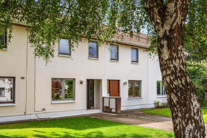 15 Taney Manor, Dundrum, Kilmacud, Dublin 14, D14V970
