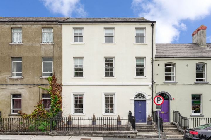 2 Academy Street, Navan, Co. Meath, C15WPF1