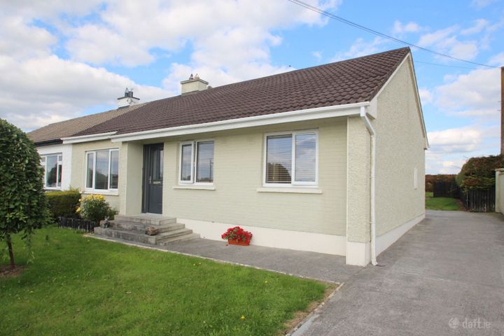 4 Saint Manchan'S Estate, Derrynagun, Ballycumber, Lemanaghan, Co. Offaly, R35VN20
