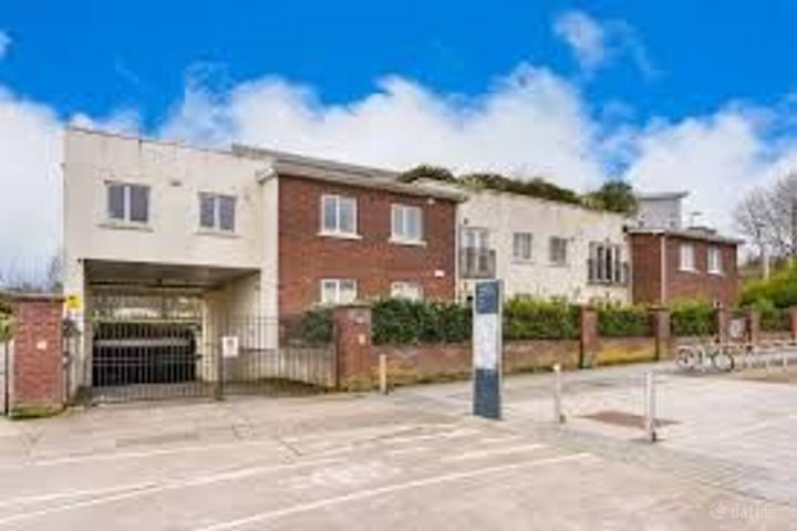 Apartment 18, Carmichael Hall, Saint Columbanus' Road, Windy Arbour, Dublin 14, D14XV26