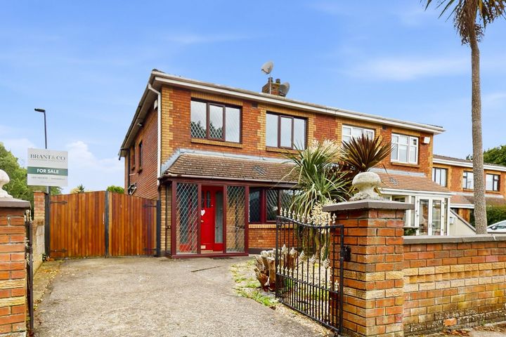 142 Carlton Court, Swords, Swords, Co. Dublin, K67E296
