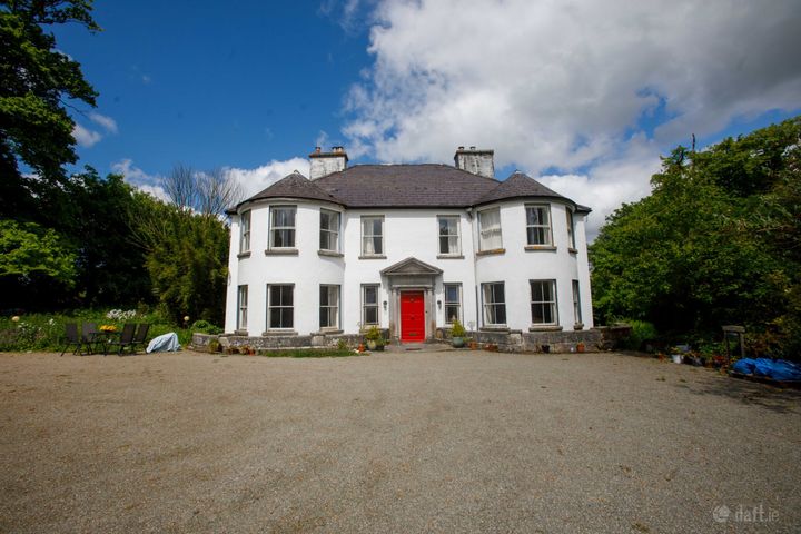 Arabella House, Arabella, Ballymacelligott, Co. Kerry, V92 N4F8