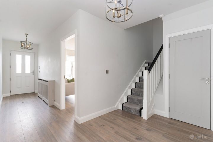 27 Dun Oir Avenue, Kilternan, Dublin 18, D18EAW5 - Photo 2